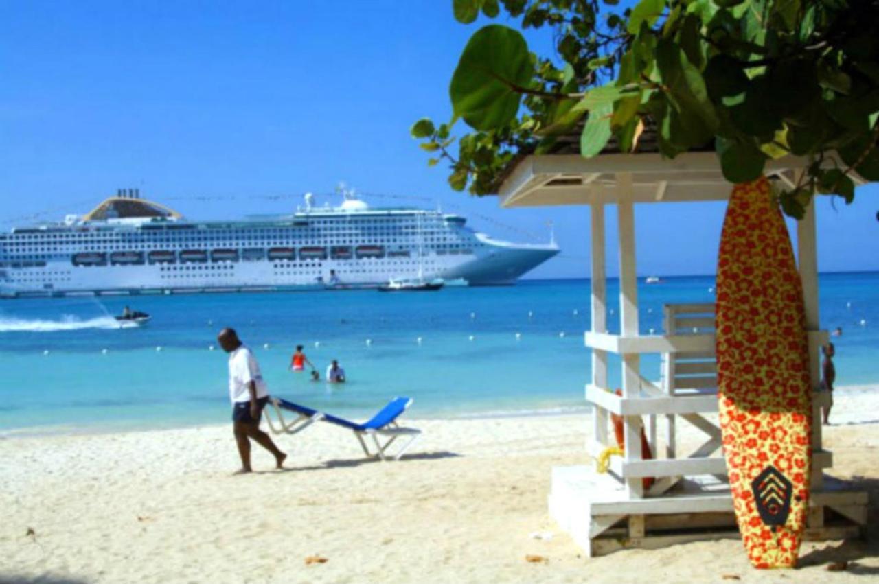 Beach-Side Condos At Turtle Beach Towers Ocho Rios Exterior foto